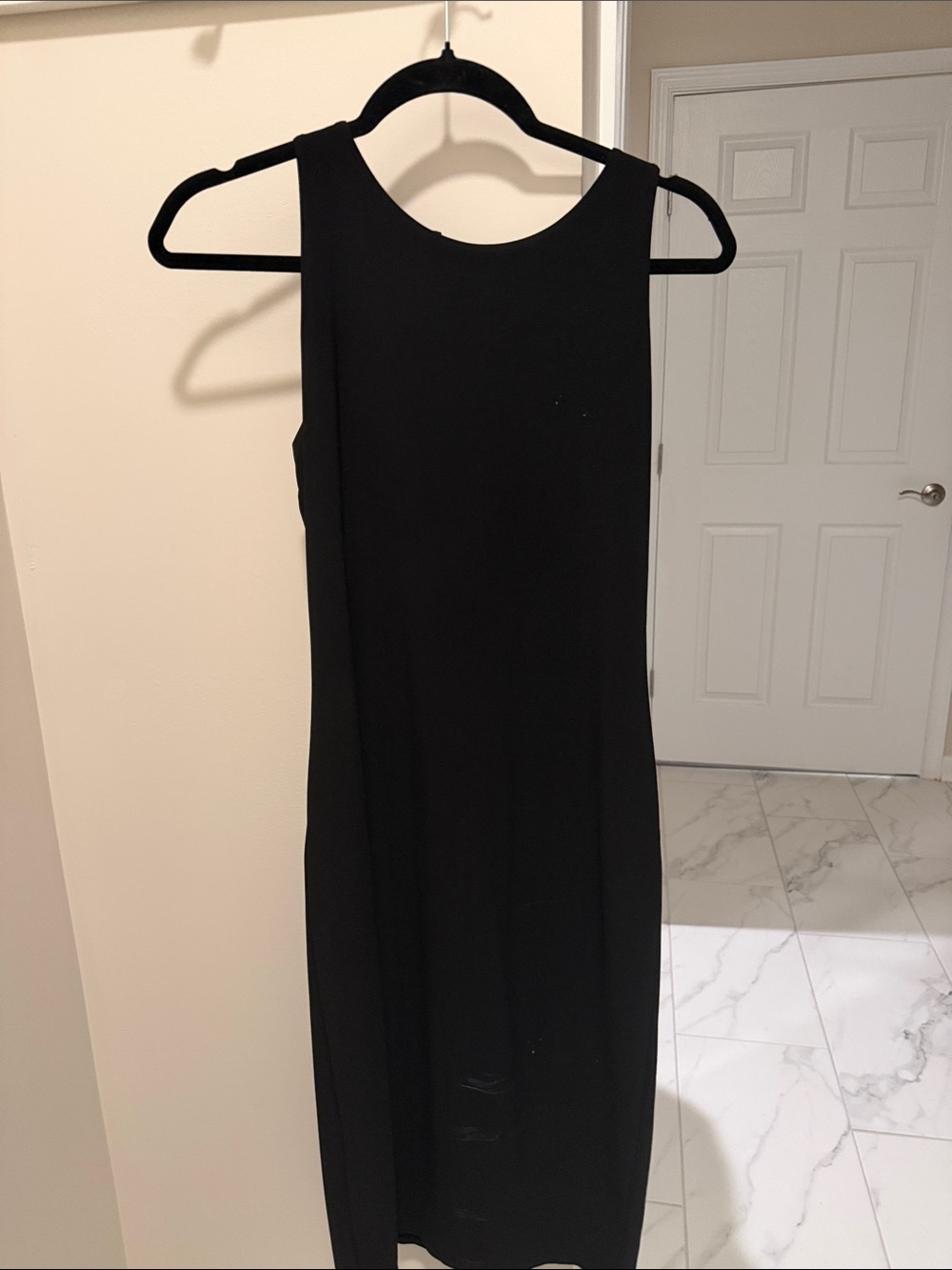 Whitehouse Black Market Classic Black Sleeveless midi dress
